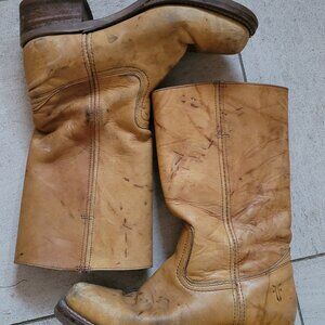 Frye Campus Boot, Women's size 9, banana